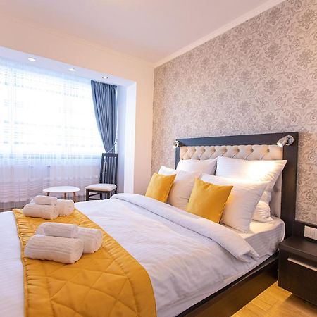 Onyx - Wonder Aparthotel Brasov Bagian luar foto