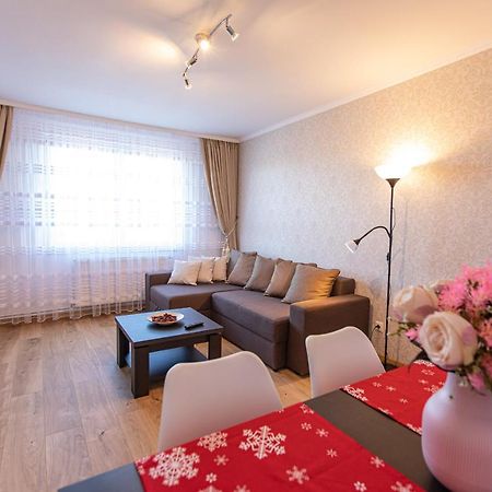 Onyx - Wonder Aparthotel Brasov Bagian luar foto