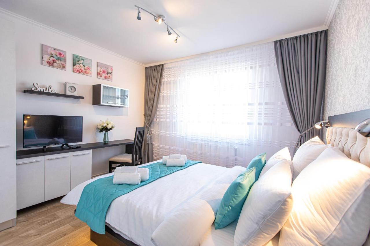 Onyx - Wonder Aparthotel Brasov Bagian luar foto